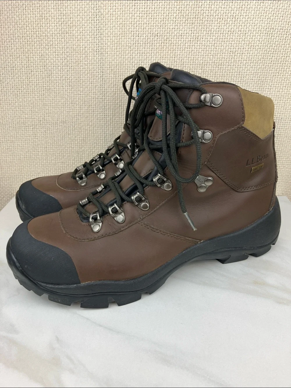 LL Bean GTX Leather Mid Hiking Boots FLAW